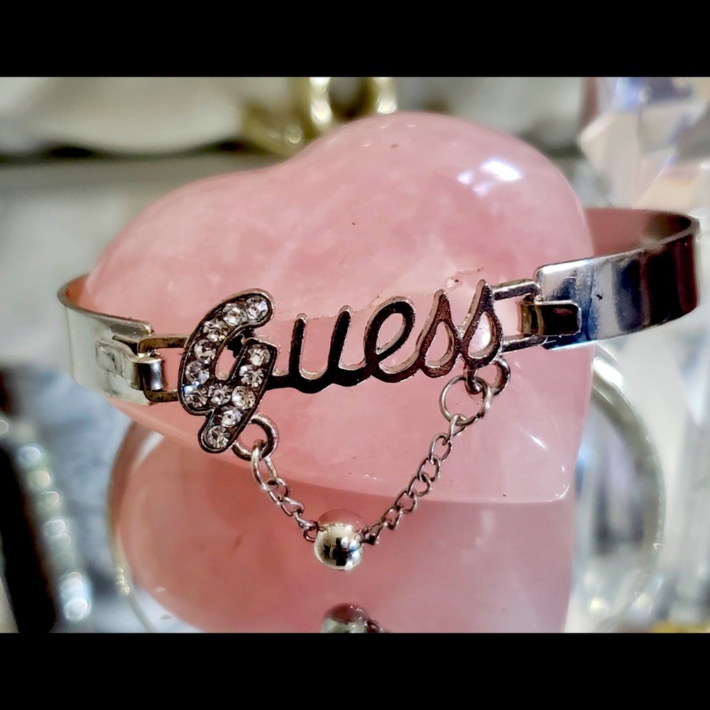 guess bangle